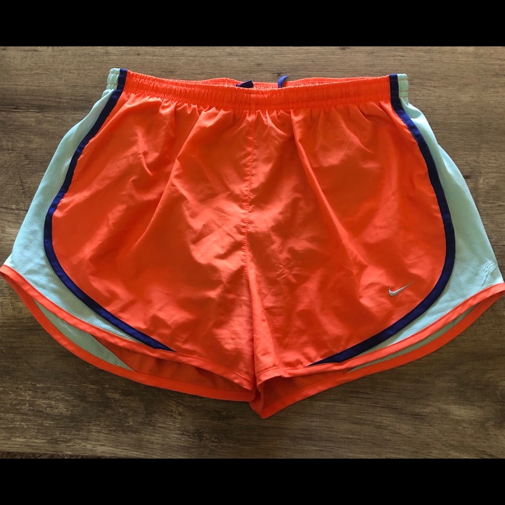 🟣Nike Orange and Blue Sportshorts Size M